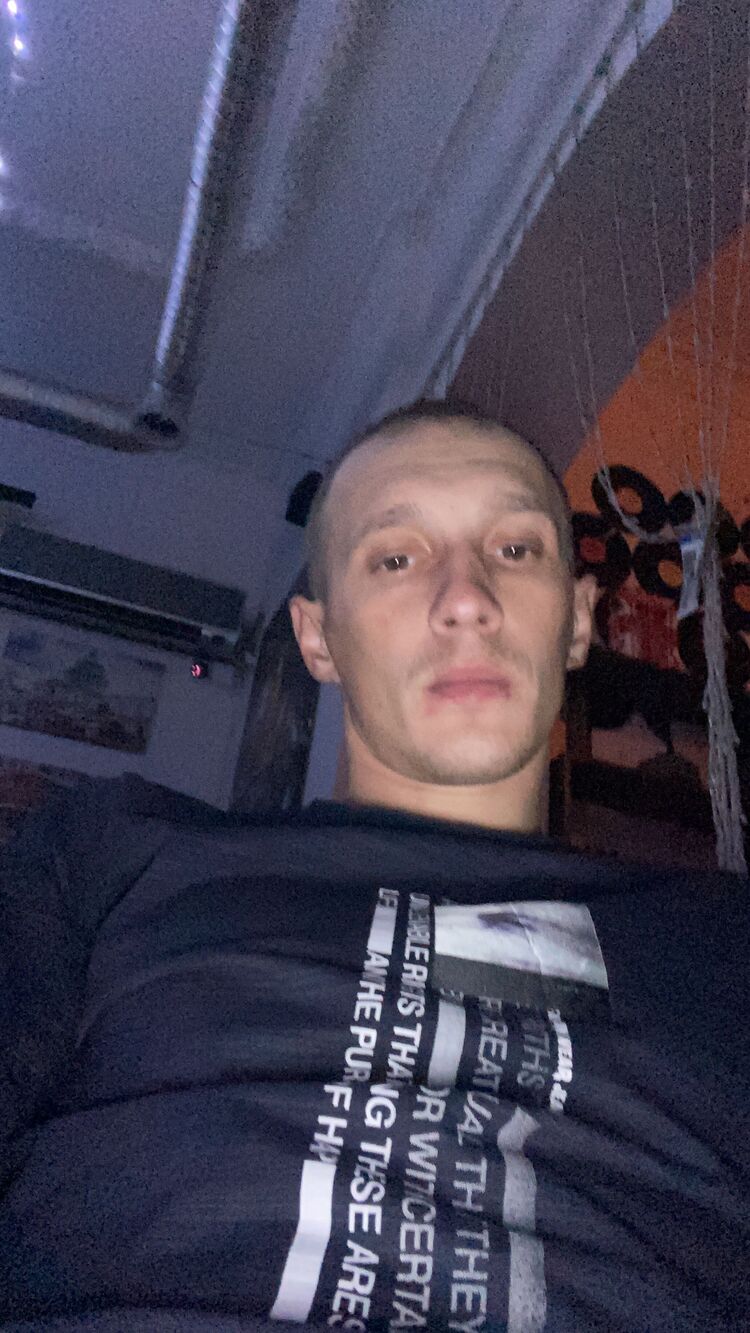  46469745  , 33 ,    