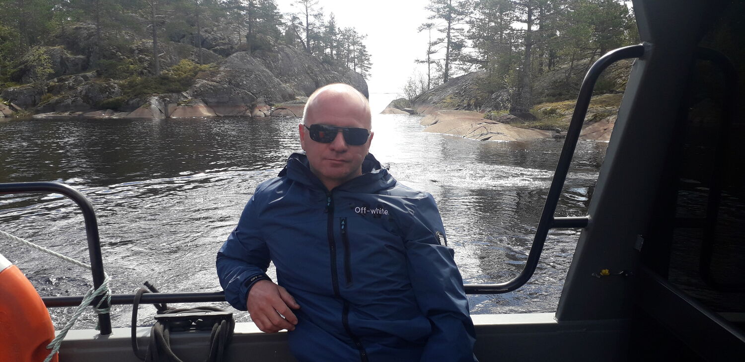 ���� 23305325 ������� �������, 44 ����, ���� ���������� � �������