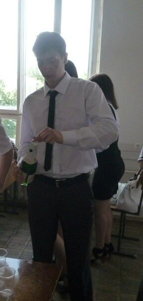  ,   Alex, 34 ,   