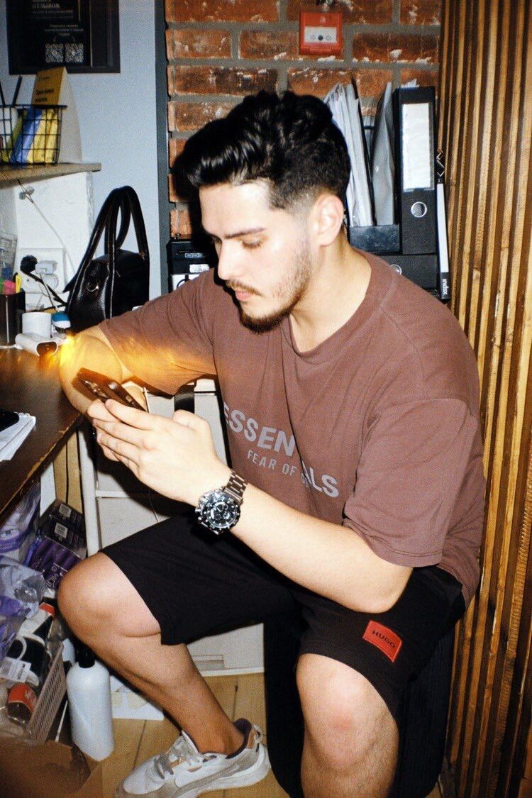  53679835  , 22 ,    -