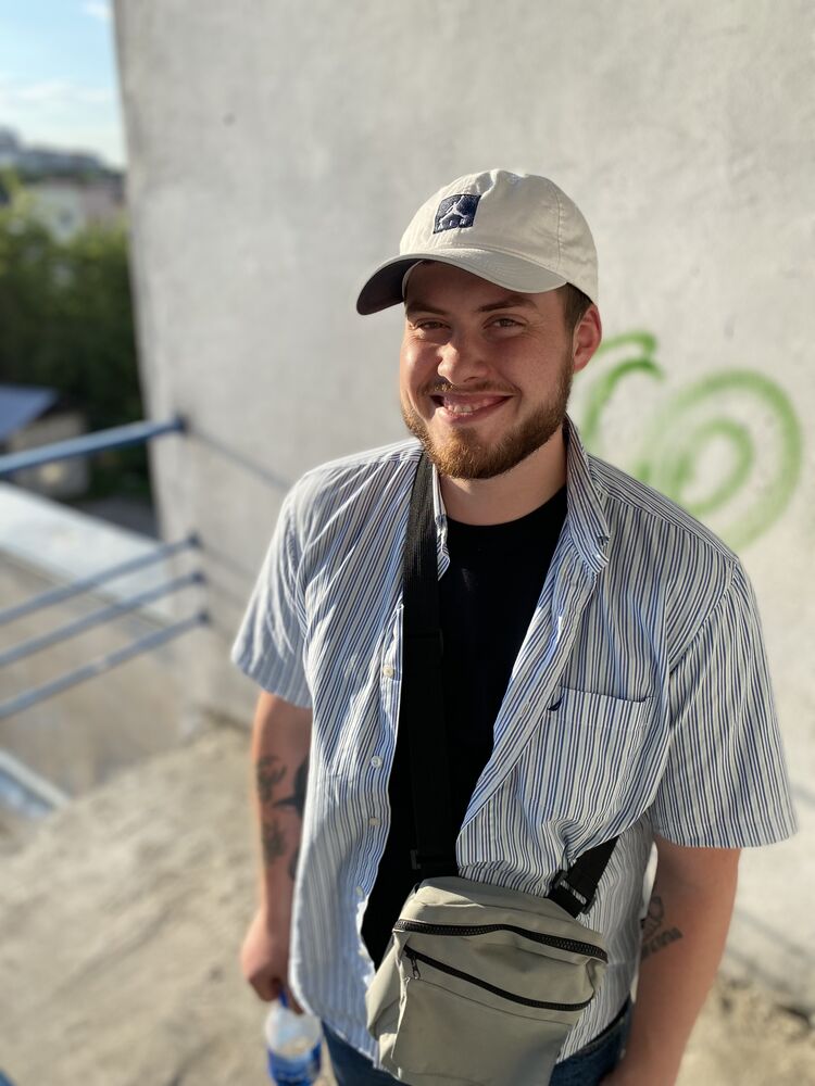  33101985  Aliaksandr, 27 ,    