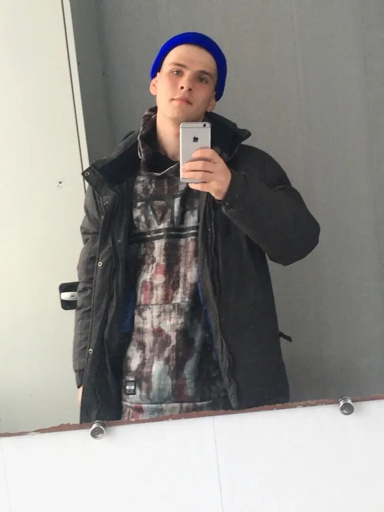 ,   Alexander, 22 ,   ,   , c , 