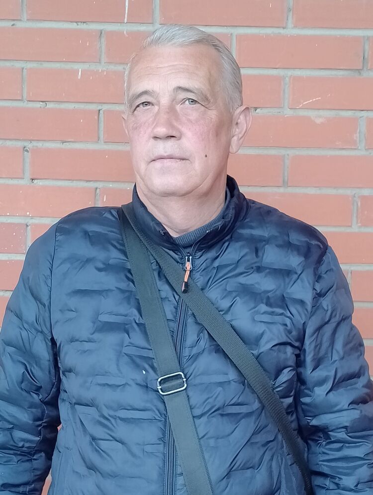  29688135  Oleg, 55 ,    