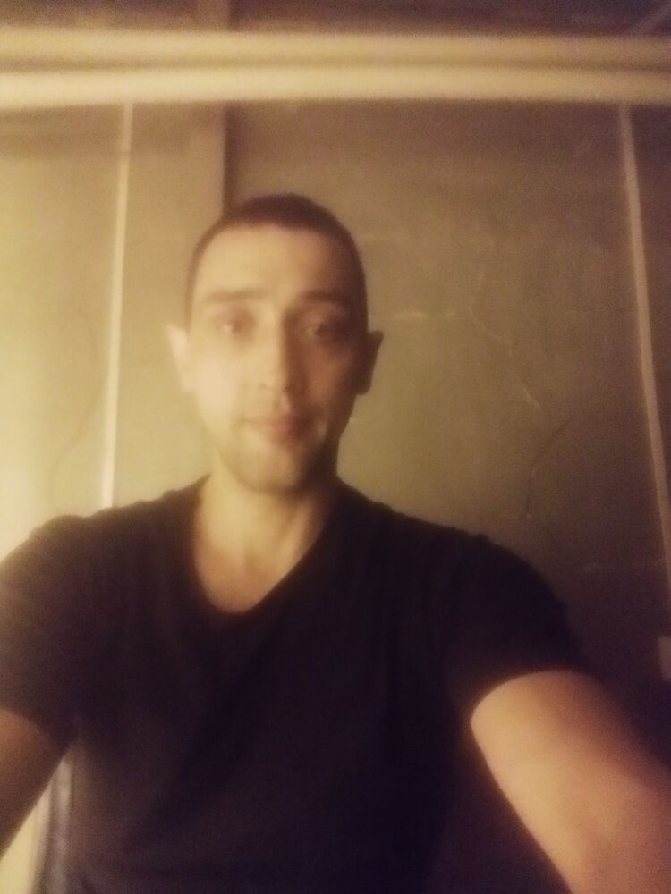 48076325  , 40 ,    