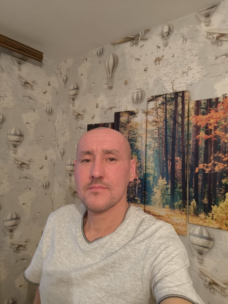  54211605  , 43 ,    -