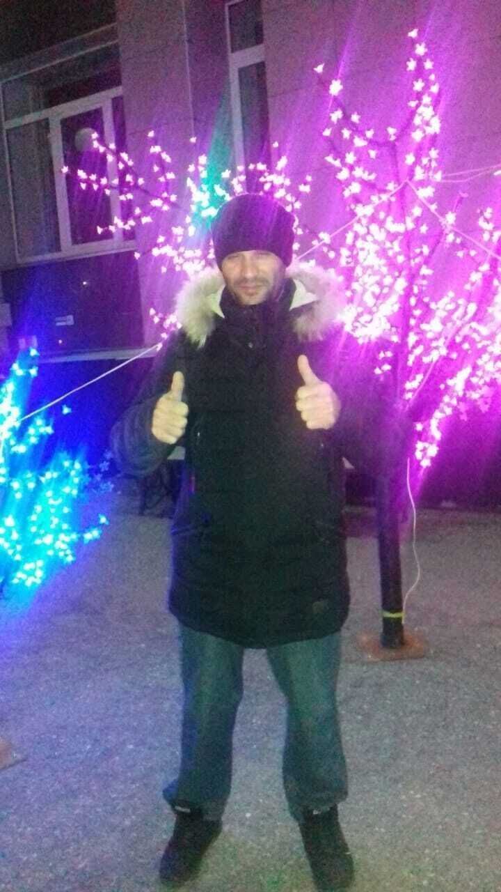  54129465  Amin, 45 ,    