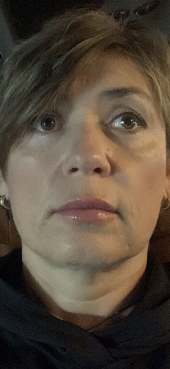  ,   Nadia, 57 ,   c 