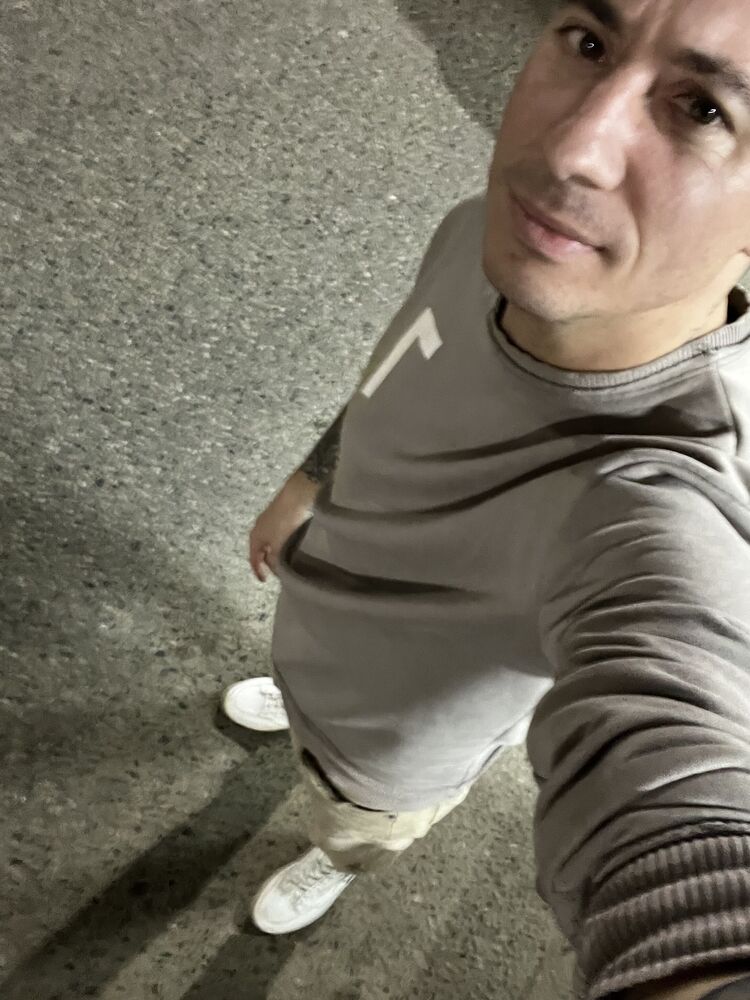  43084825  , 35 ,    