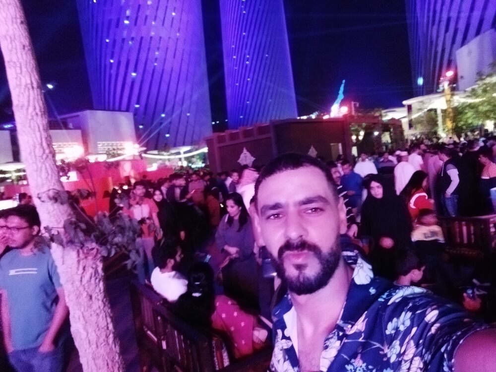  39604945  Ismail, 31 ,    