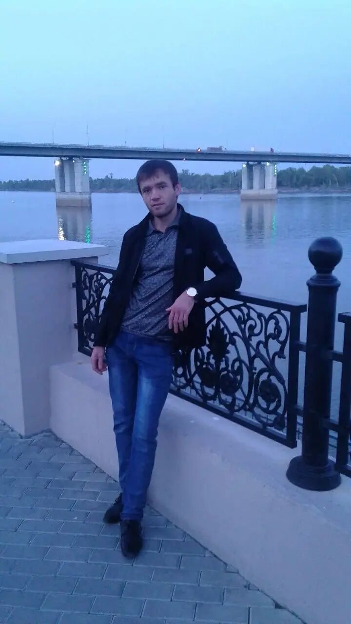  35341185  Safar, 33 ,    