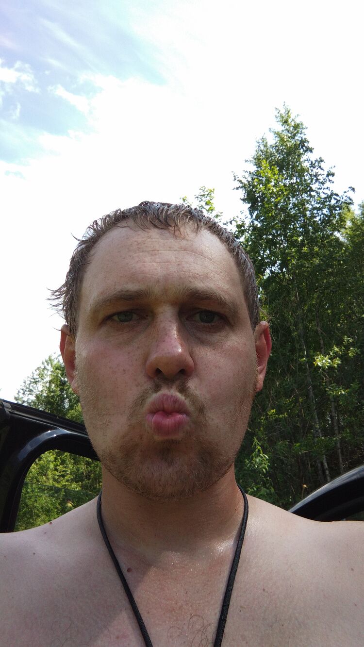  ,   Pavel, 37 ,   ,   