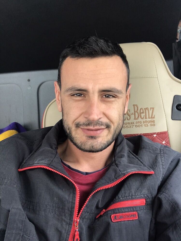  ,   Arjen, 37 ,   ,   