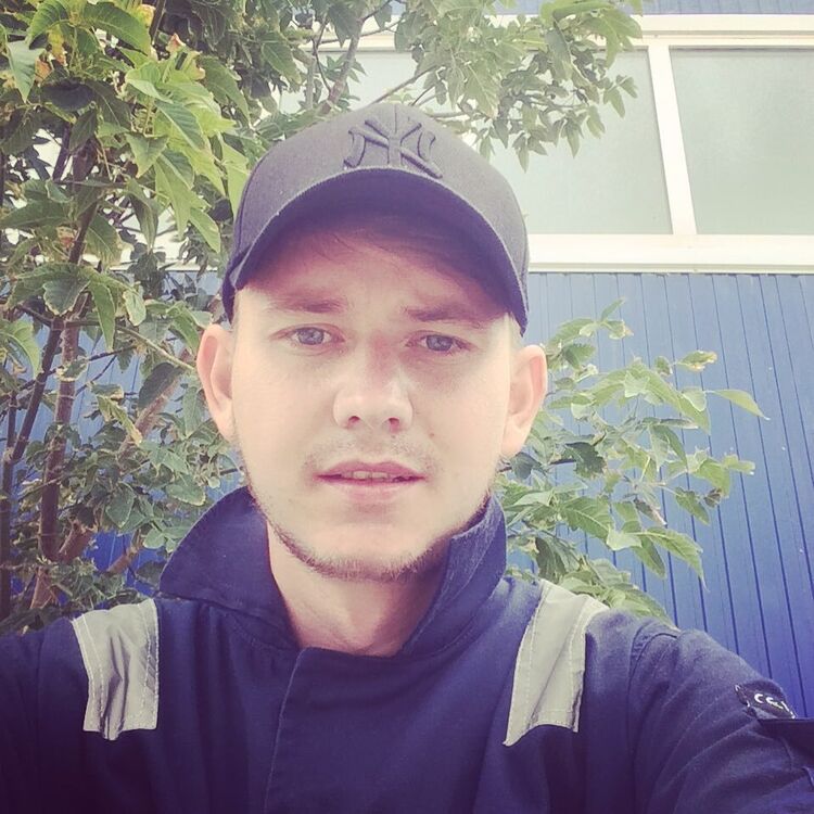  ,   Anzor, 33 ,   ,   