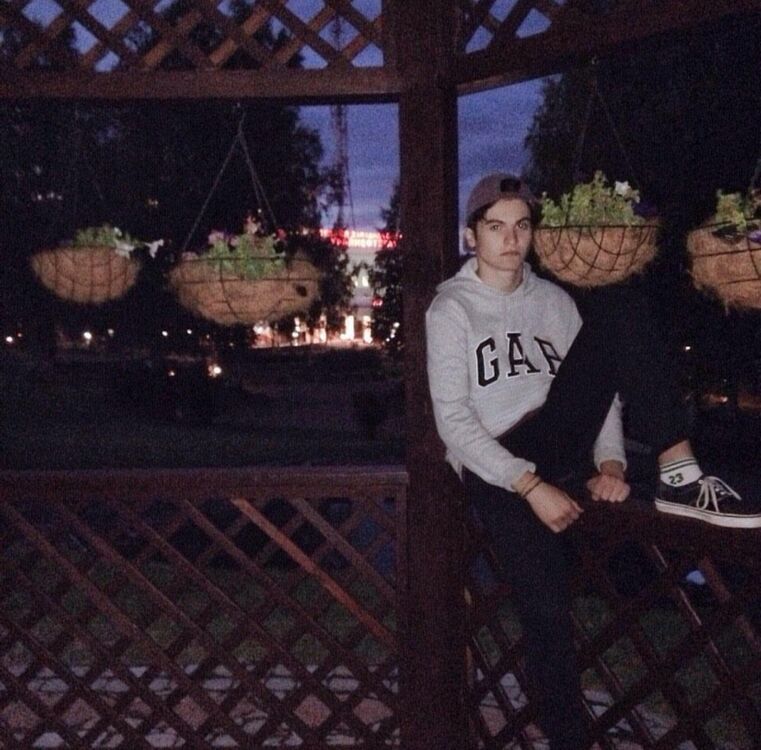  ,   The Prince, 24 ,   ,   , c , 