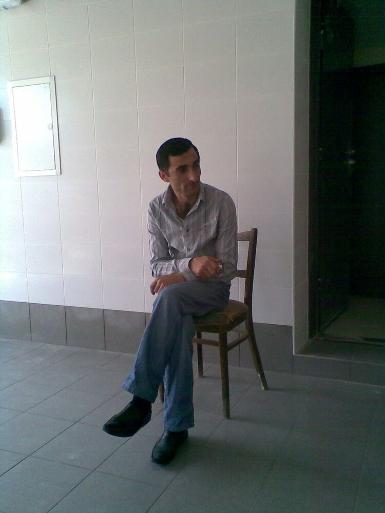  5931755  Hovo, 49 ,    