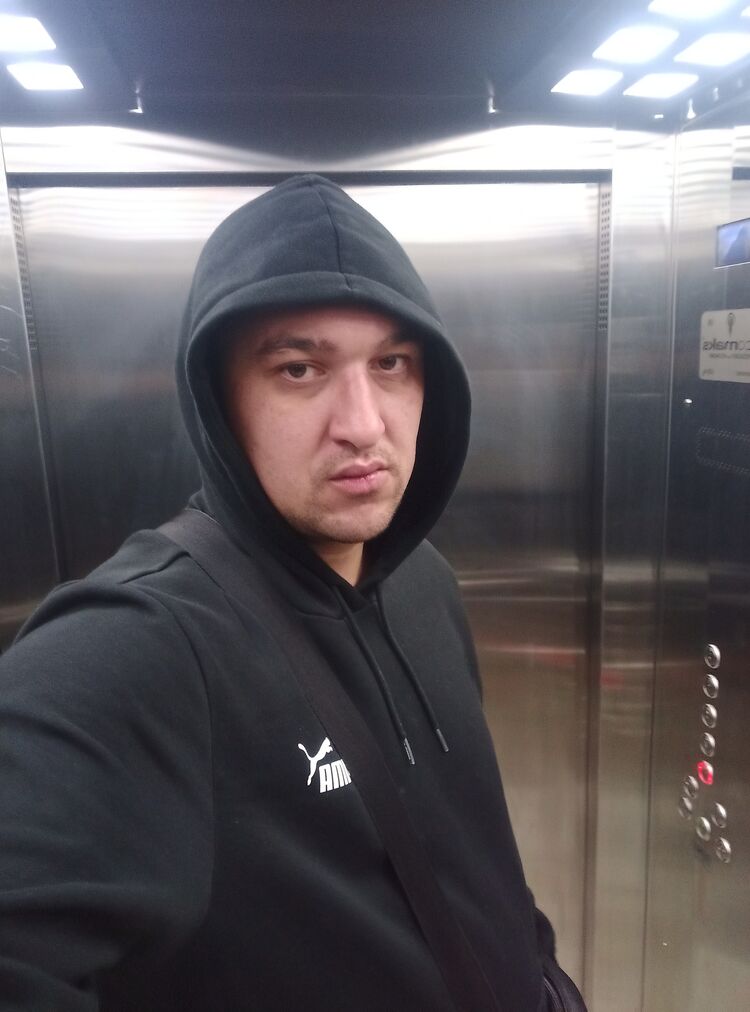  39727045  Vasya, 35 ,    