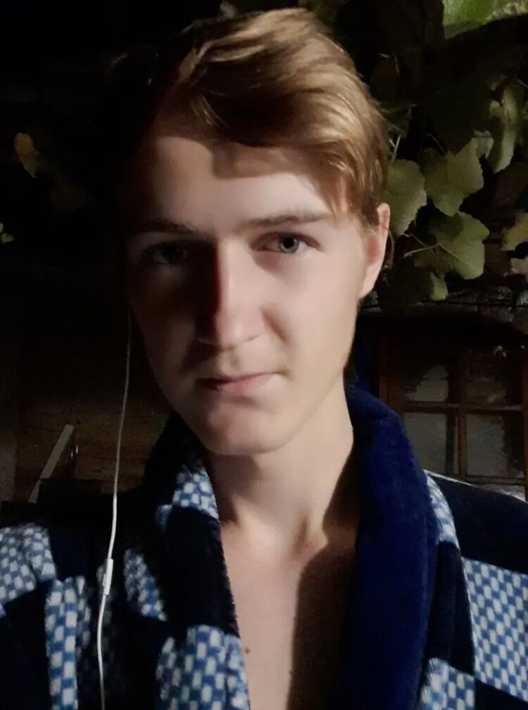 ���� 38281705 ����� ������, 21 ���, ���� ���������� � ������-���