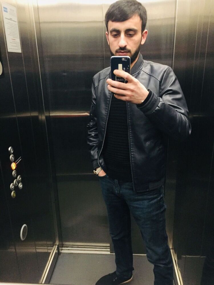  22682635  David, 28 ,    