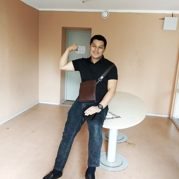  ,   Shukhrat, 29 ,   ,   , c 