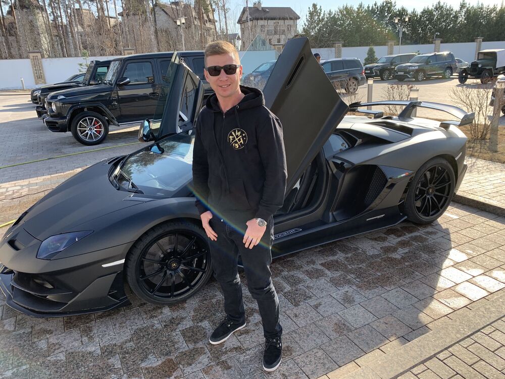  ,   Alex, 41 ,   ,   