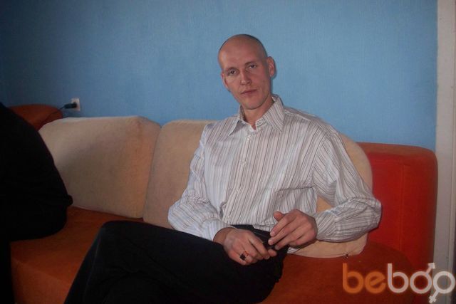  1083305  Vasilij, 52 ,    