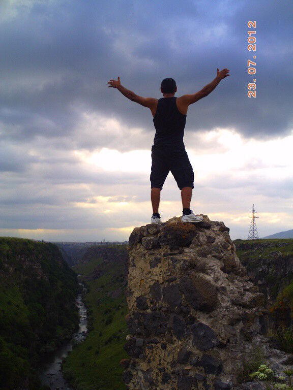  ,   Samvel, 39 ,   