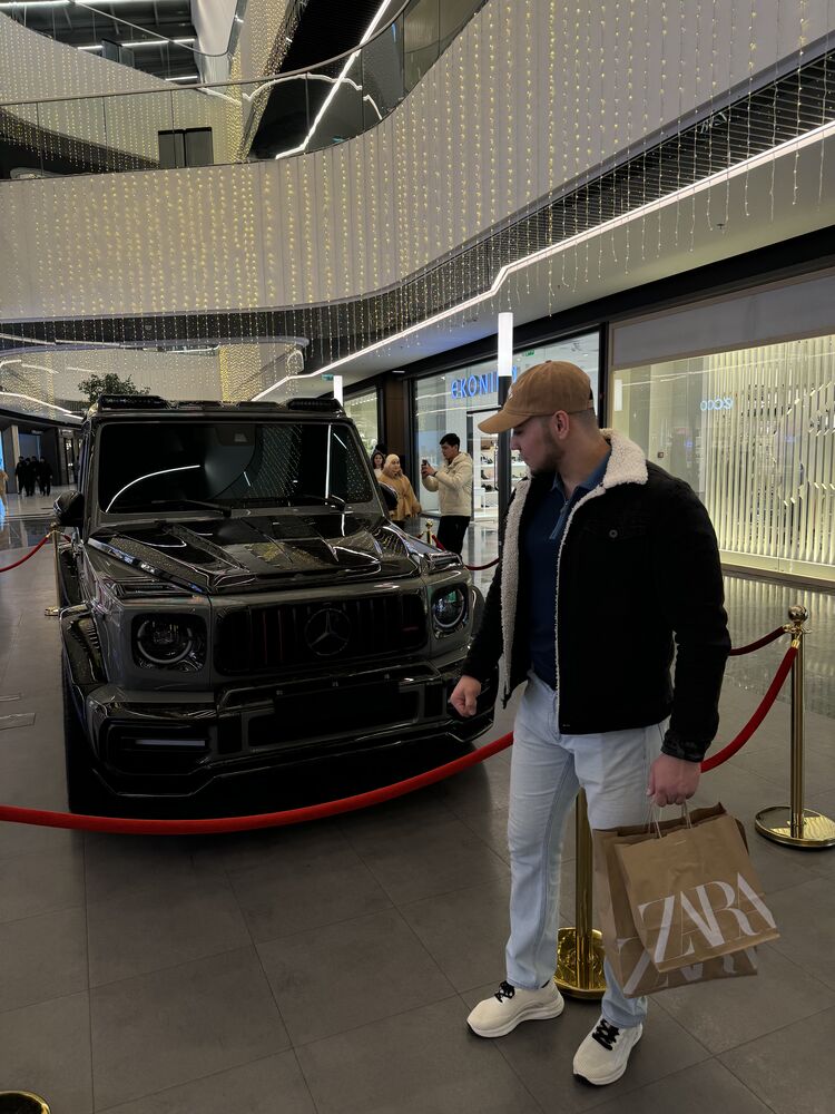  54371835  Izzatuloh, 24 ,    