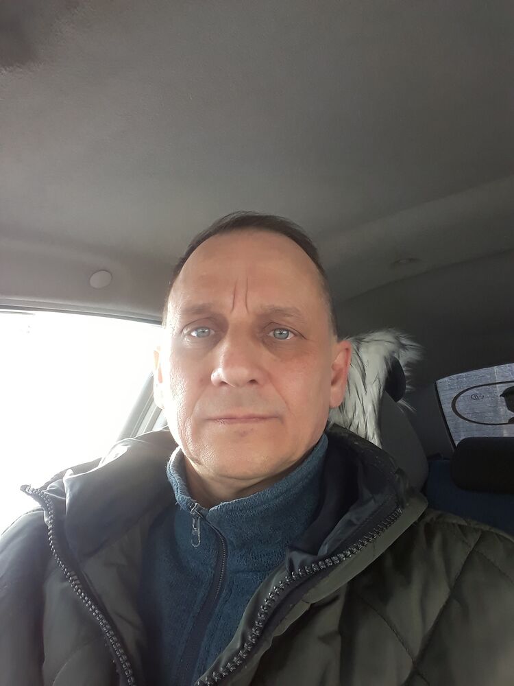  33017835  , 49 ,    