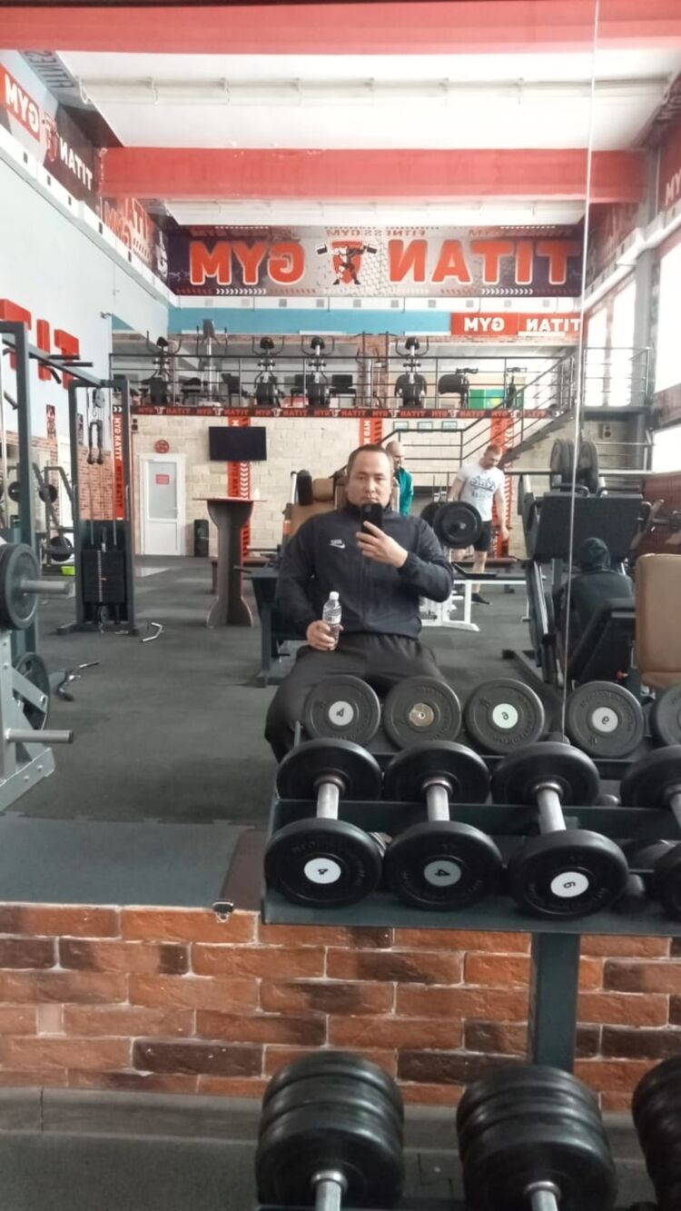  46412535  , 37 ,    
