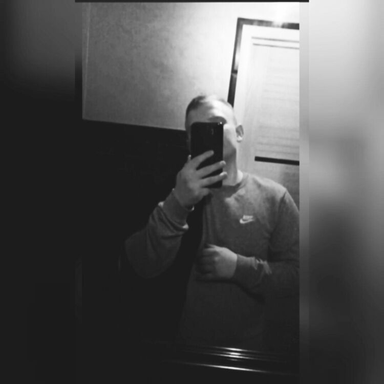  45858895  , 27 ,    