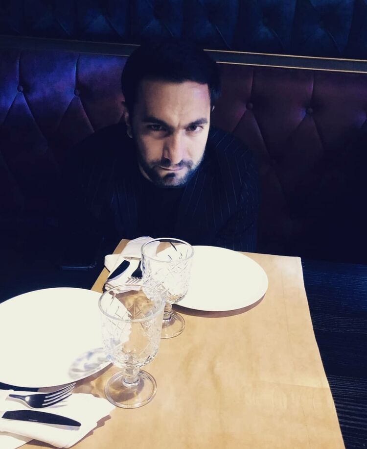  24045895  Furqat, 33 ,    