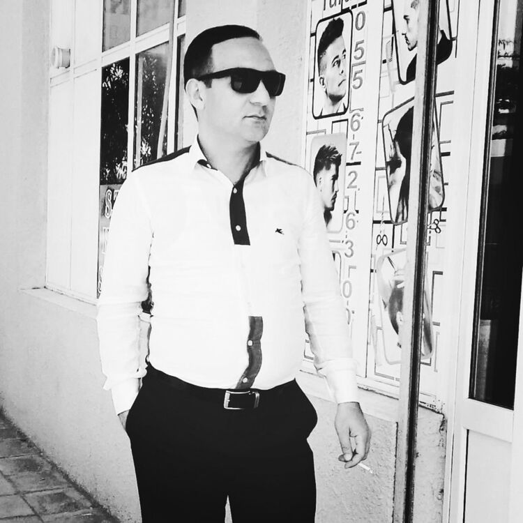 ,   Emil, 47 ,   ,   , c 