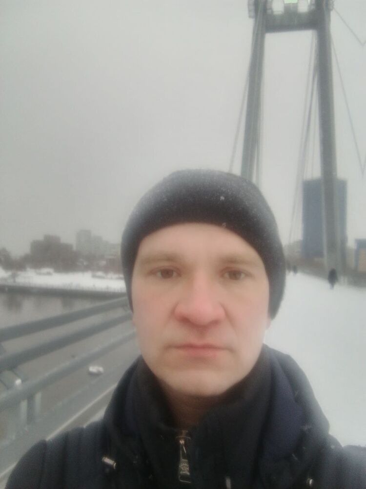 48303775  , 39 ,    