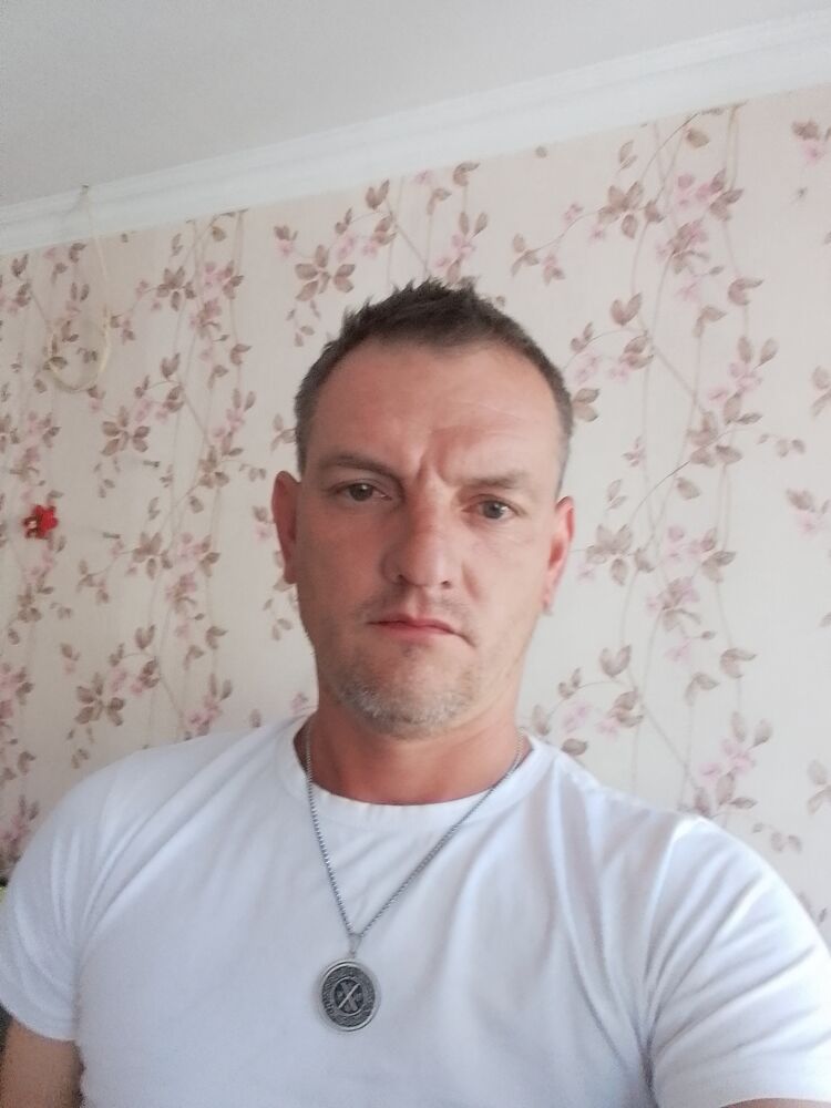 37908015  , 42 ,    