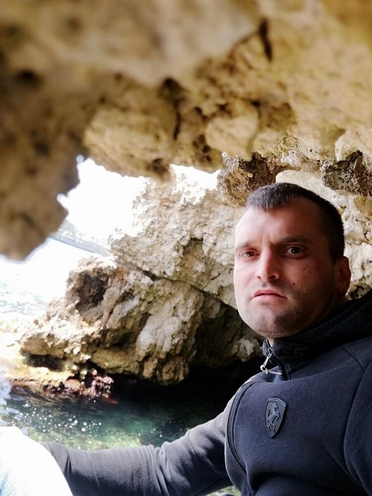 ���� 20032735 ������� ������, 37 ���, ���� ���������� � �����������