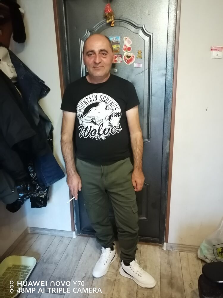  52738205  , 49 ,    