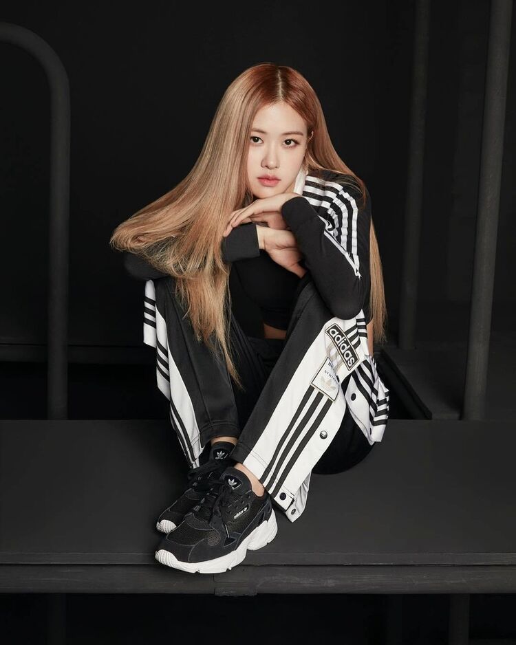  16230255  Chaeyoung, 28 ,    