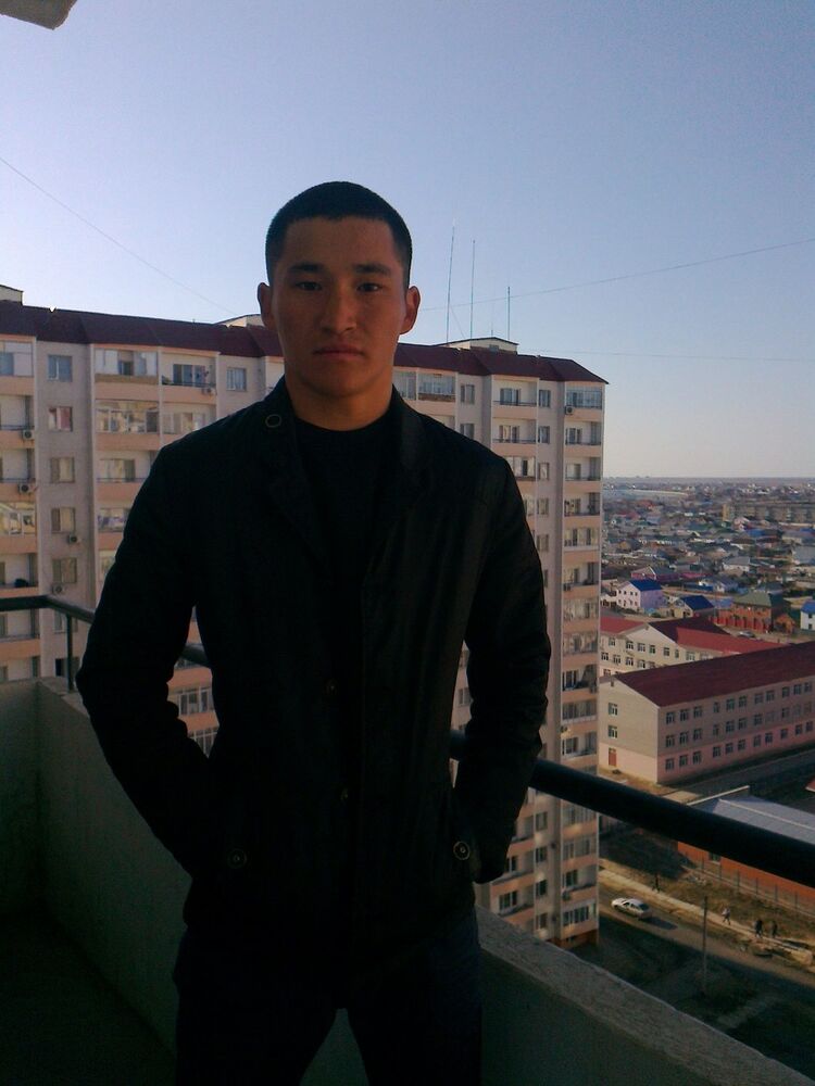  4224665  Nurik, 36 ,    