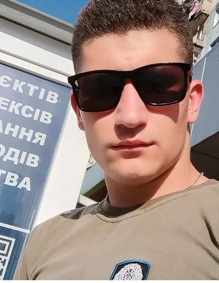  44944515  , 22 ,    