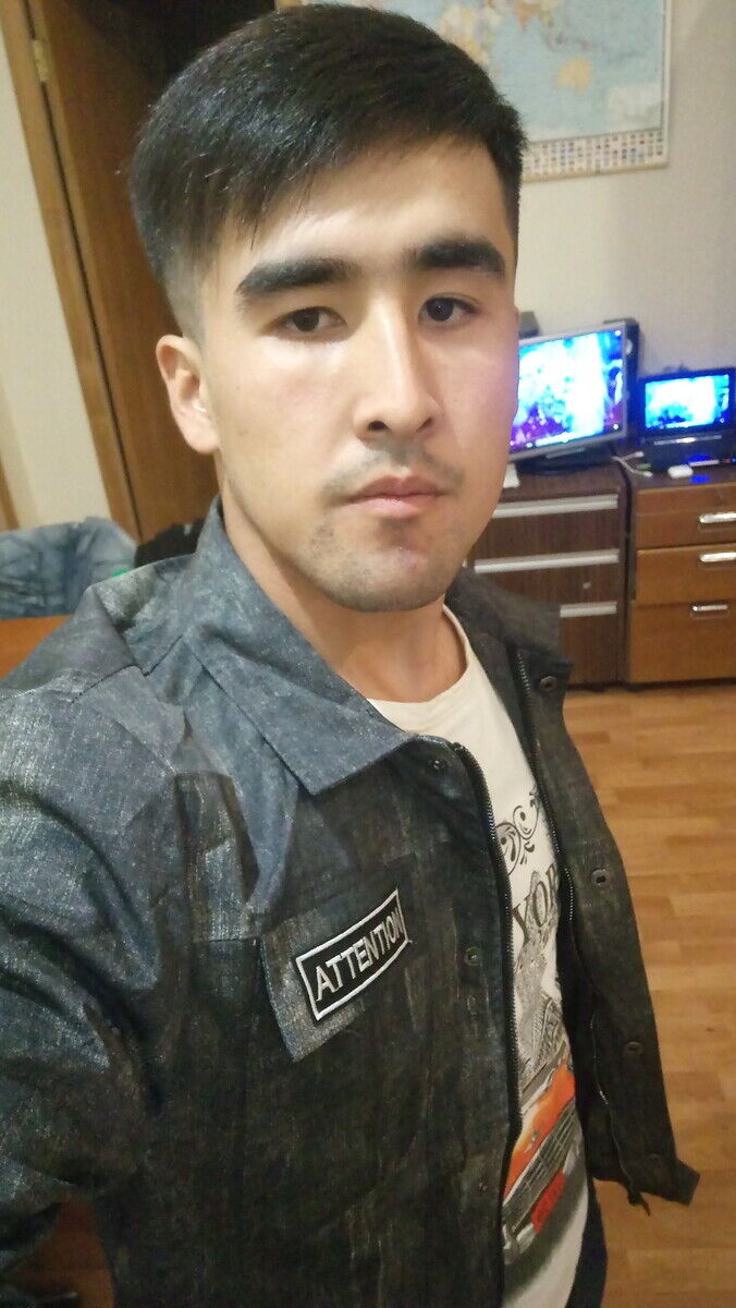  21077895  , 27 ,    