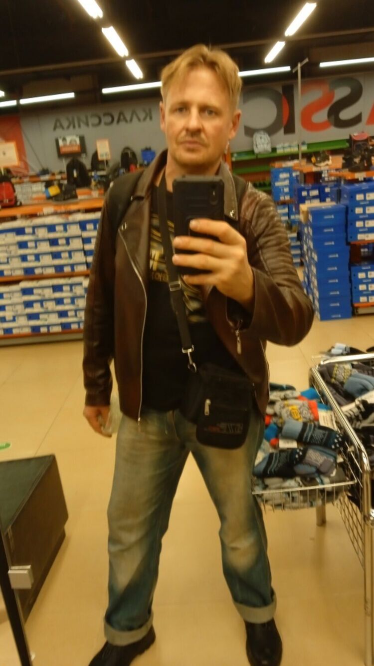  52764145  , 49 ,    