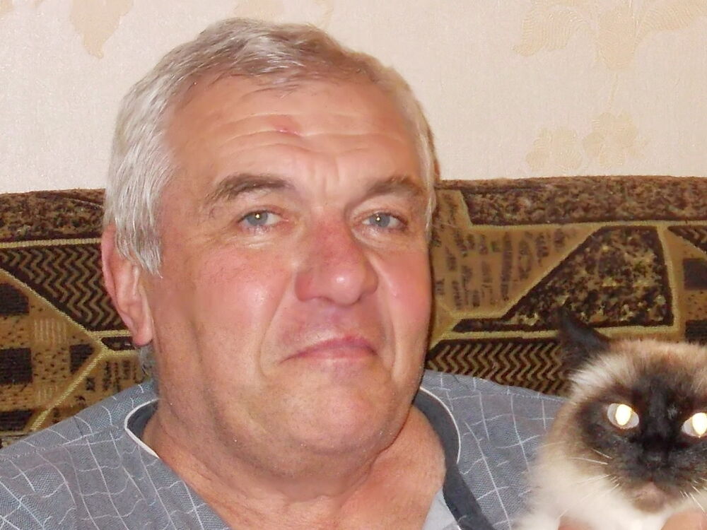  8450985  Vlad, 54 ,    