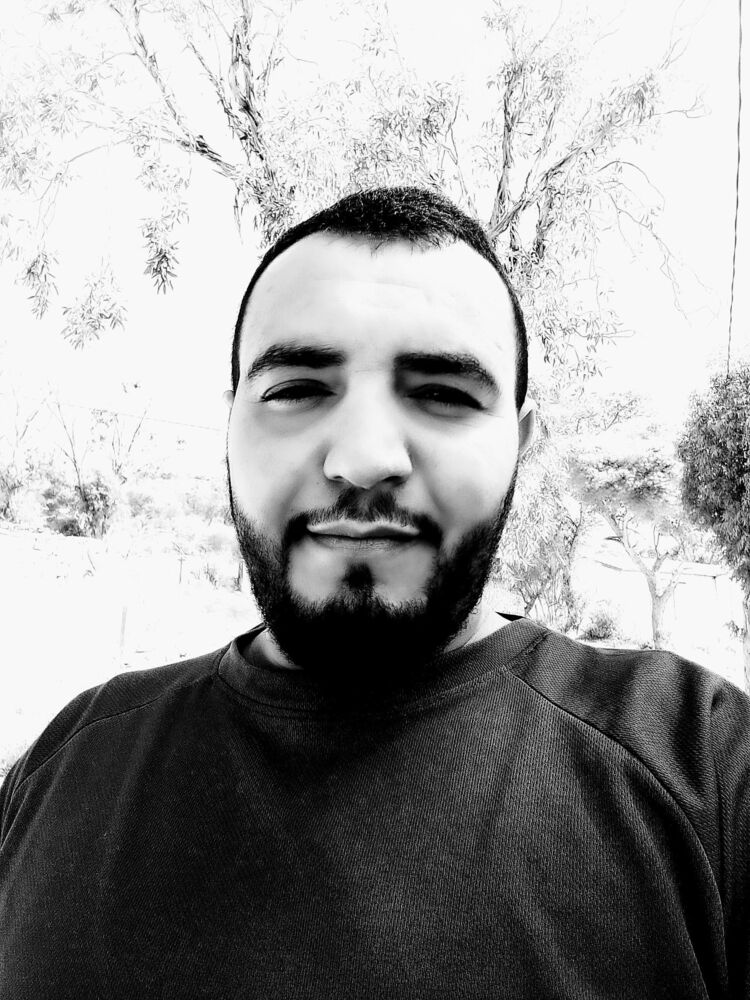  ,   Karim, 30 ,   ,   