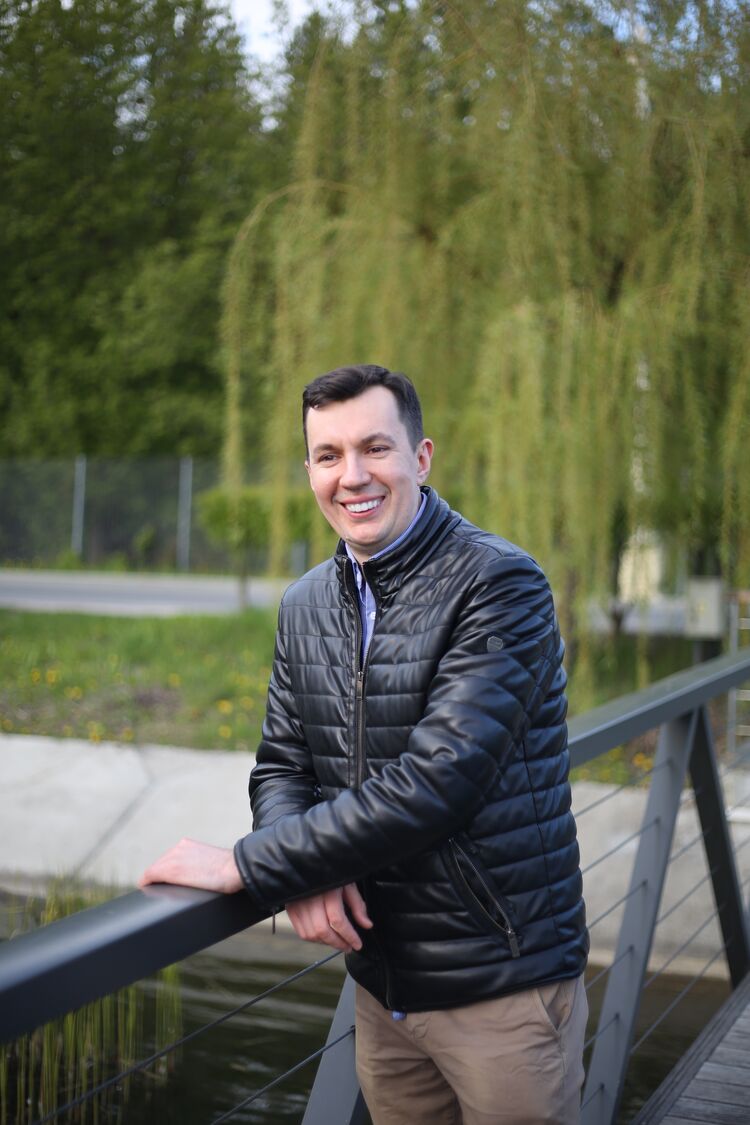  52600005  Andrey, 38 ,    