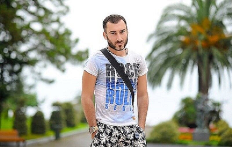  7853545  Marekk, 44 ,    