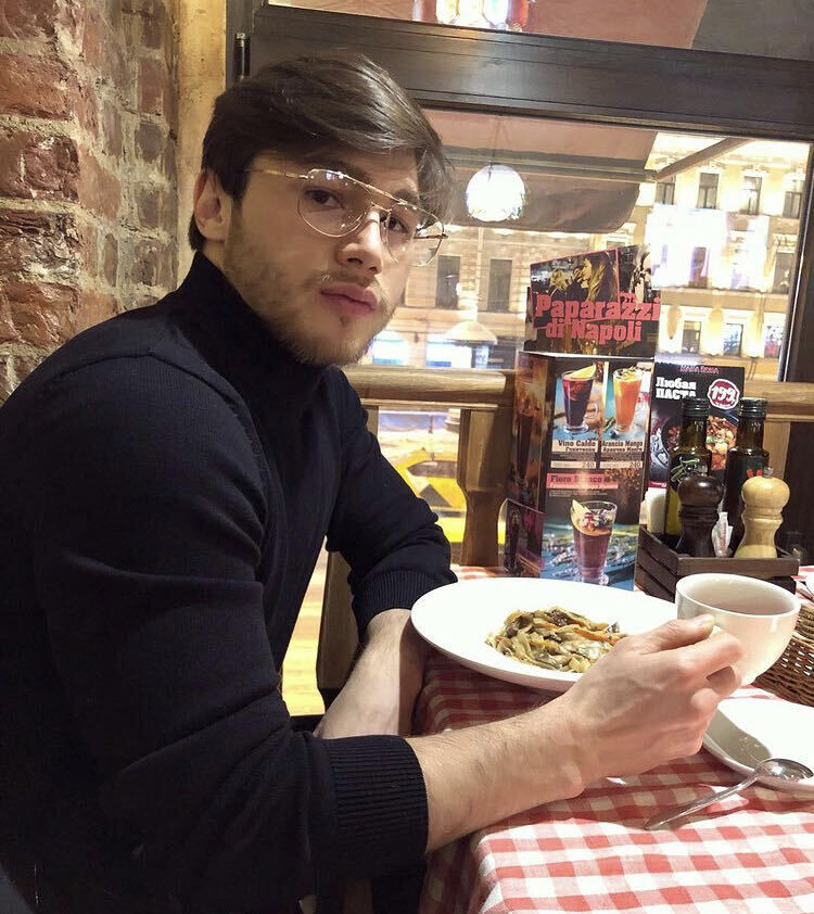  24099465  Ramil, 30 ,    