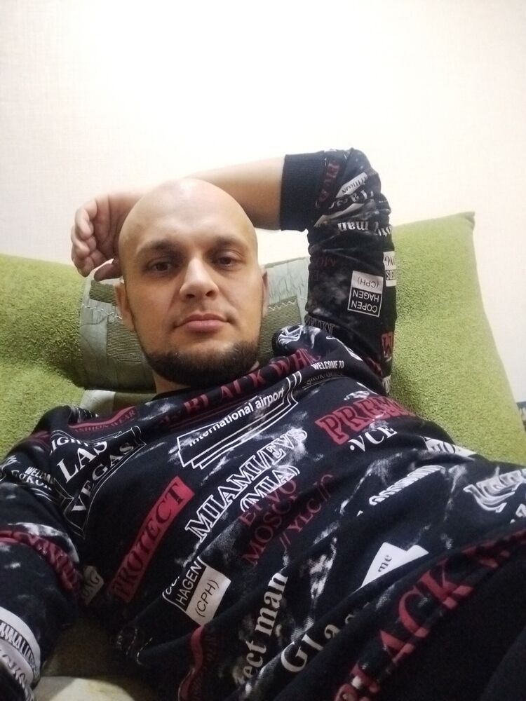  33649365  Evgen, 33 ,    