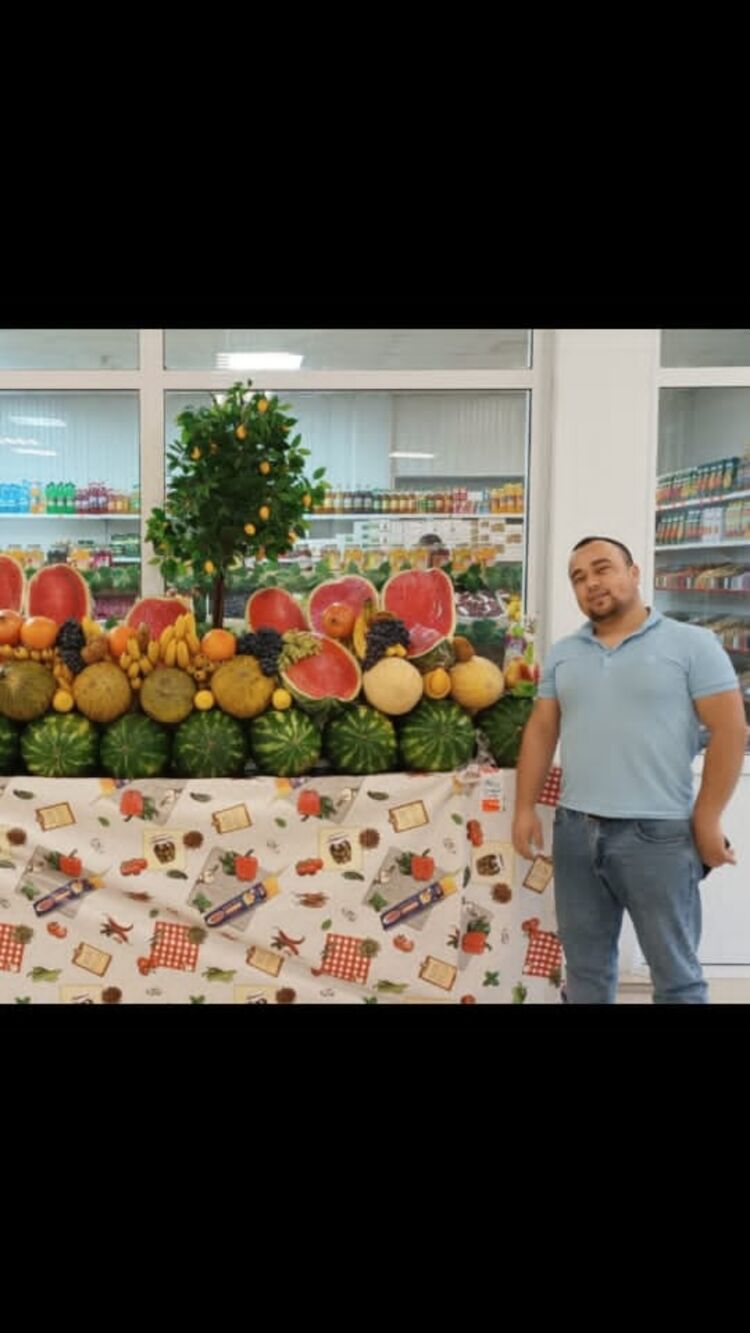  48999845  , 32 ,    Utopia