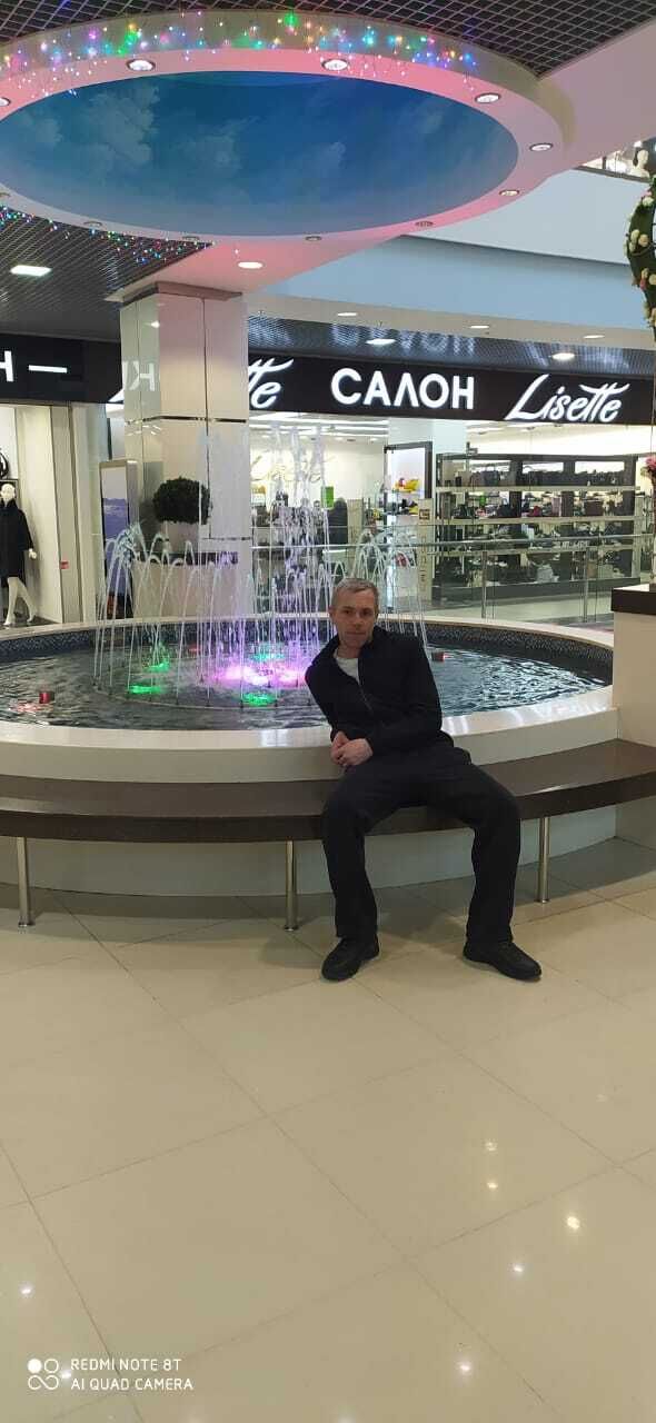  27163125  Egor, 37 ,    