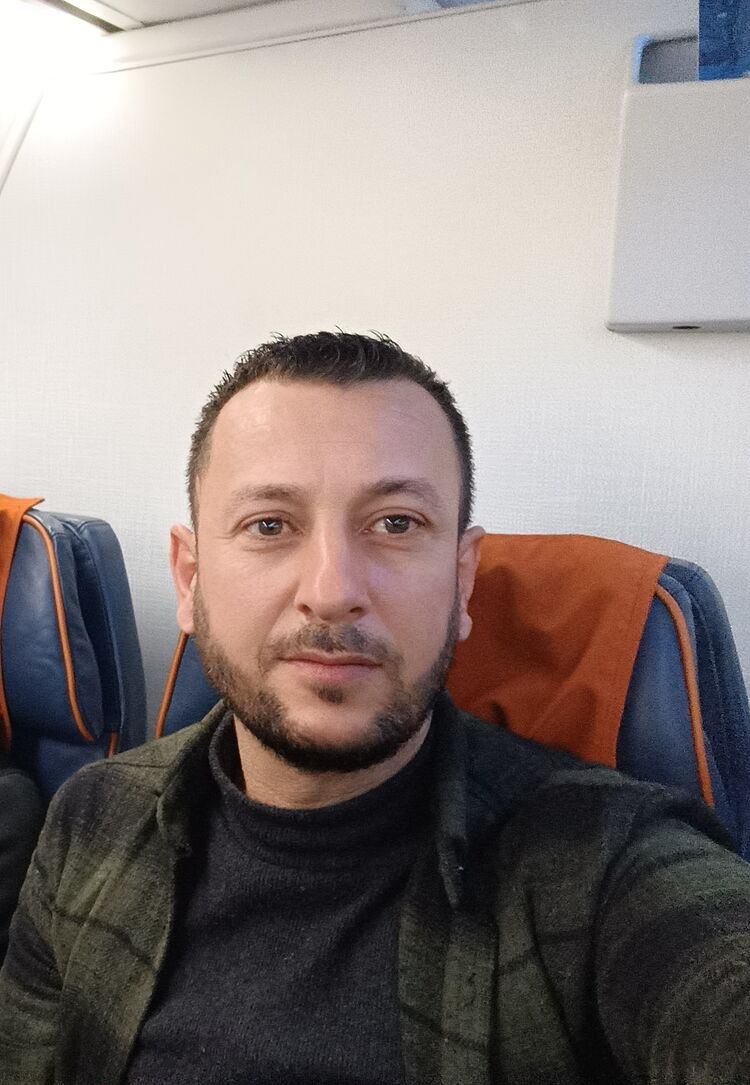  ,   Sami, 40 ,   , c 